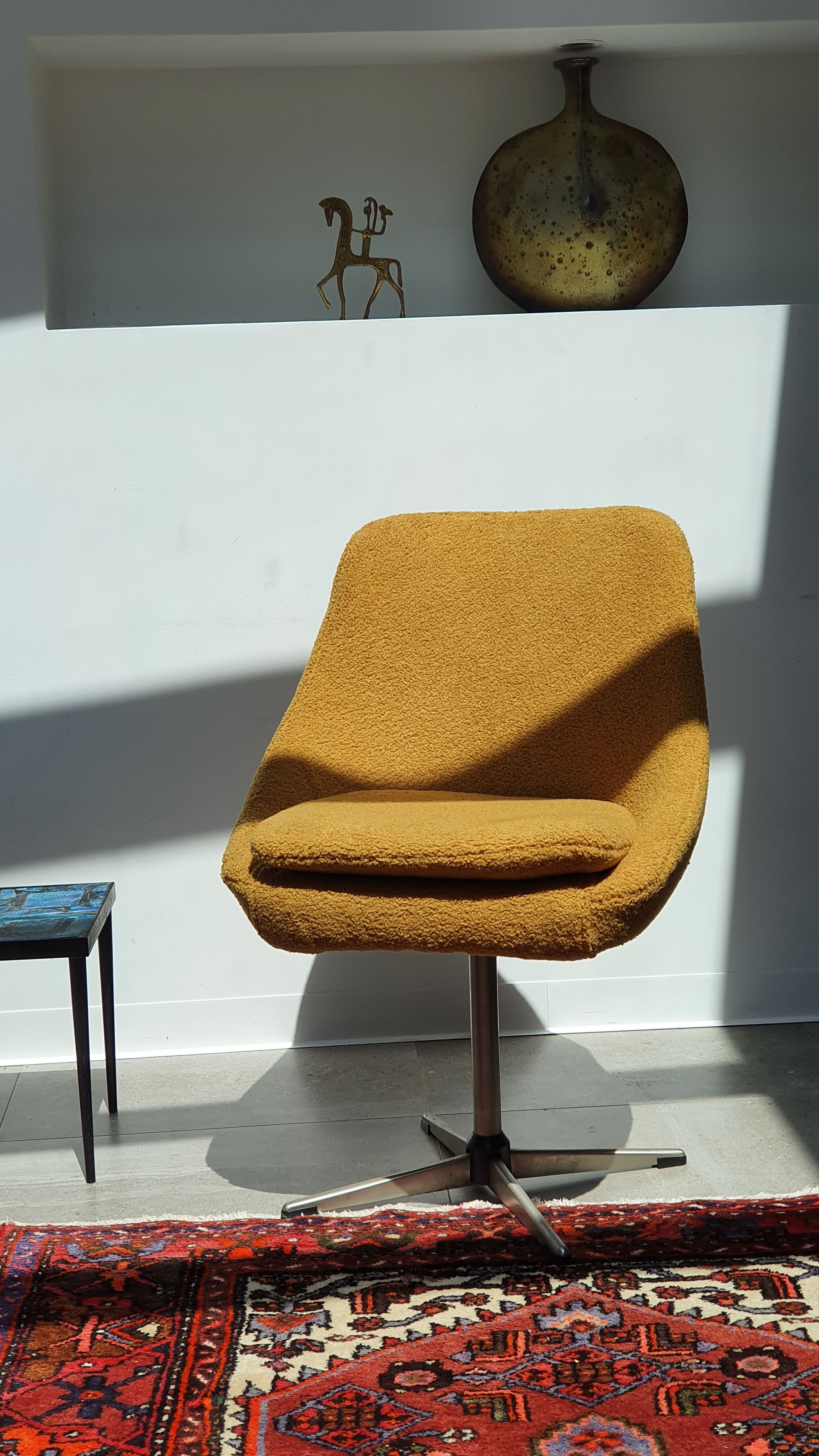 Pair of space age swivel chairs 70s