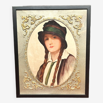 Ancien portrait jeune femme aux nattes et chapeau vers 1930