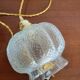 Moulded glass globe walking lamp