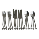18-piece shiny metal cutlery set