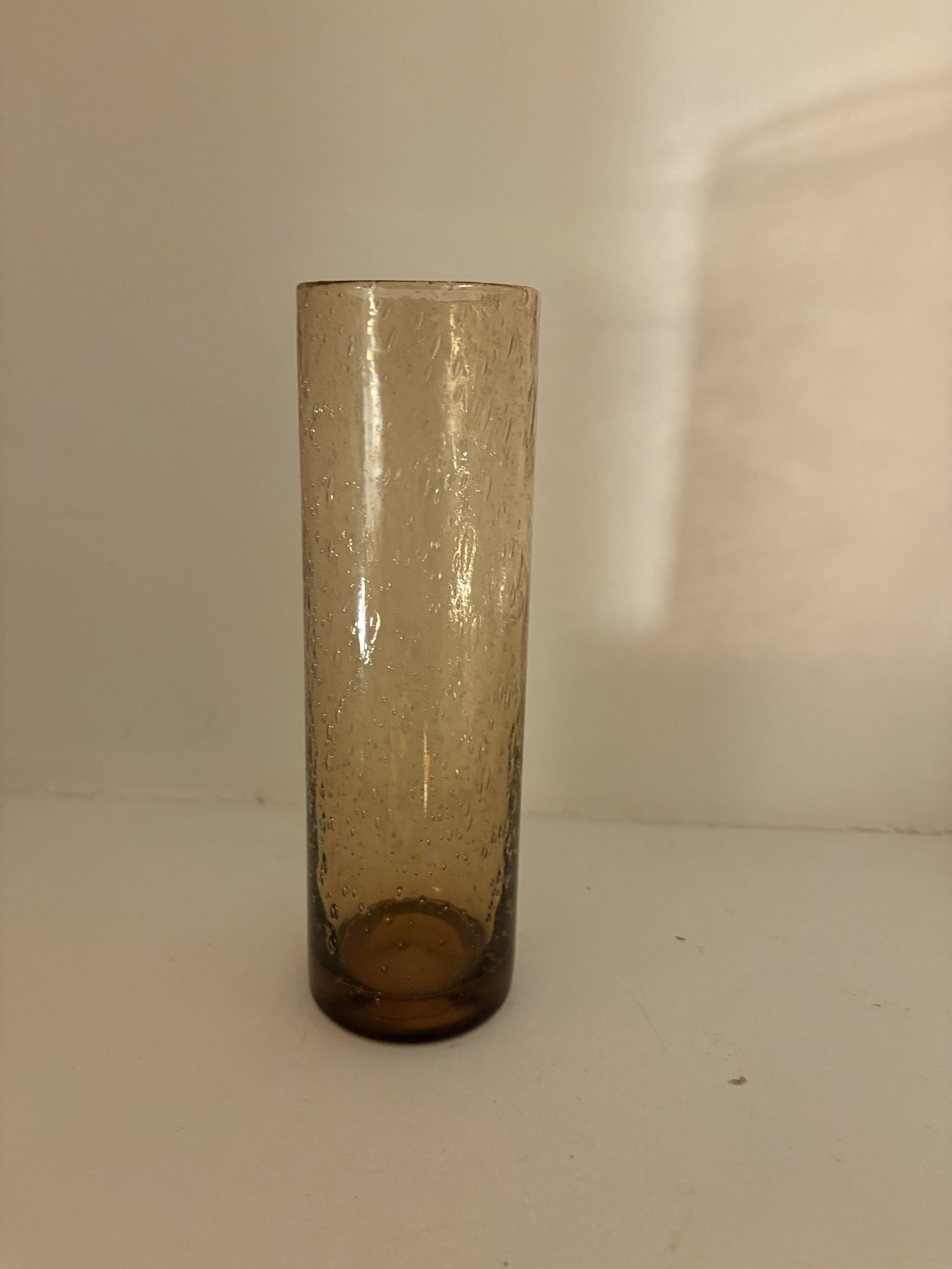 set of 17 decorative items