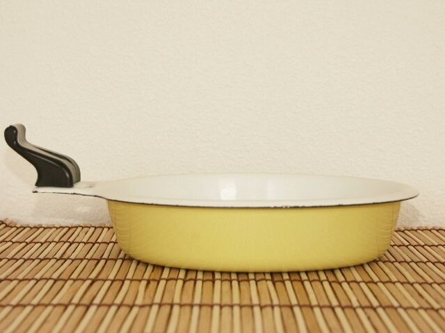 34.5x25.5 vintage enamelled steel 34.5x25.5 rectangular dish