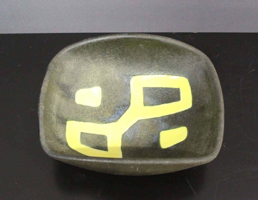 Ceramic cup circa 1950 by Ettlinger