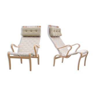 Pair of Scandinavian armchairs model Miranda