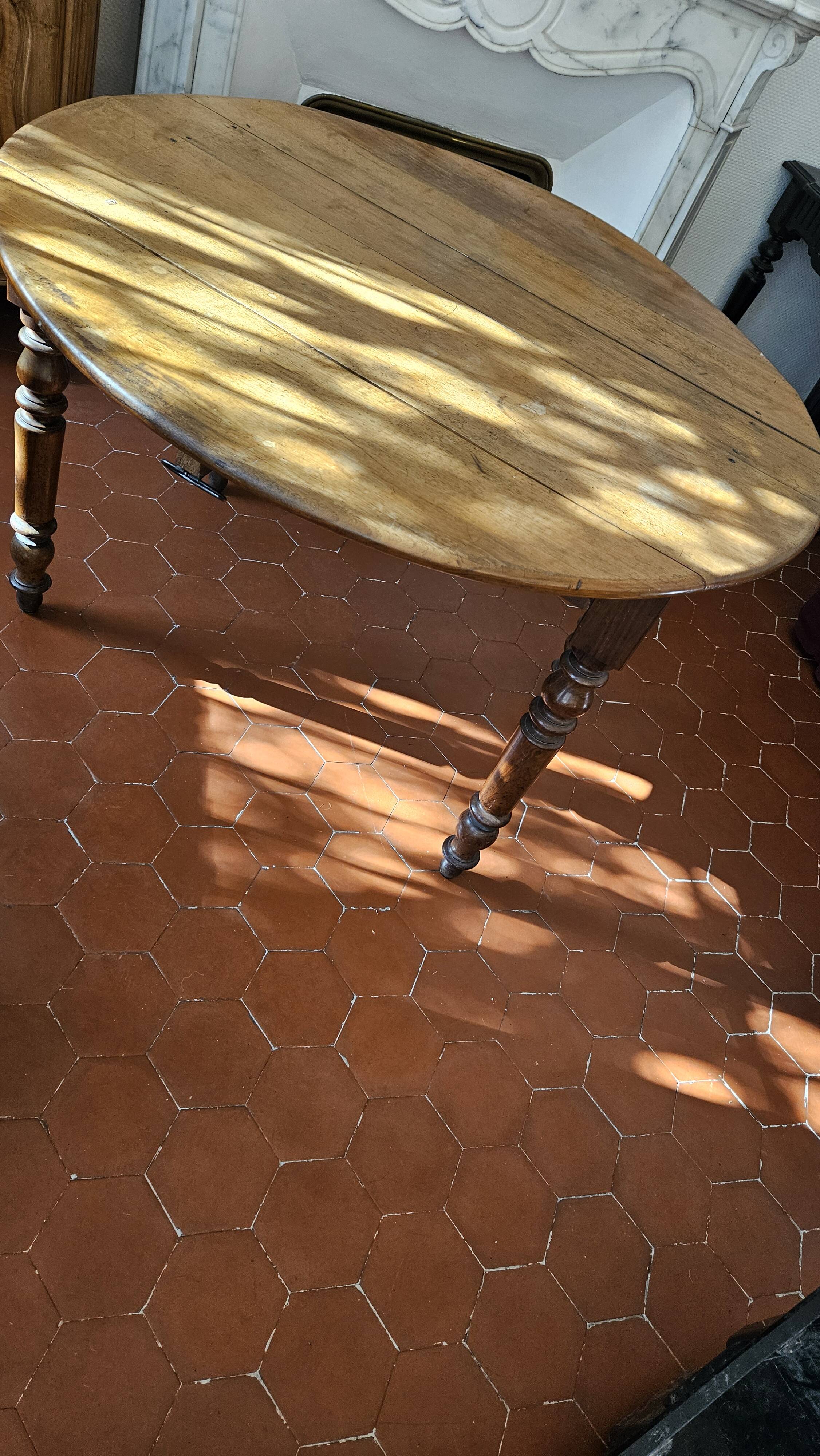 Louis-Philippe round table with shutters