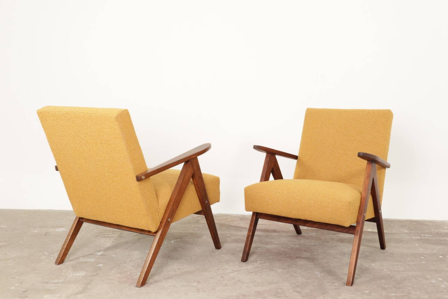 Vintage armchair, mustard yellow, curly zigzag pattern, set of 2