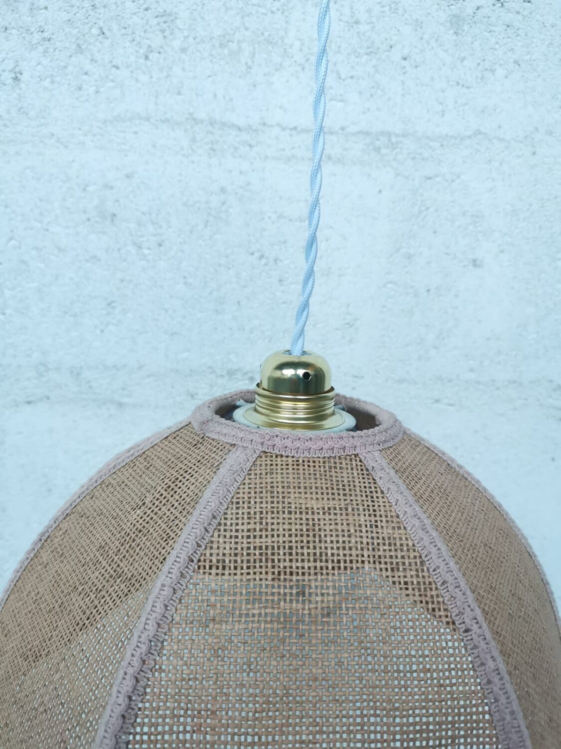 Wicker flower suspension