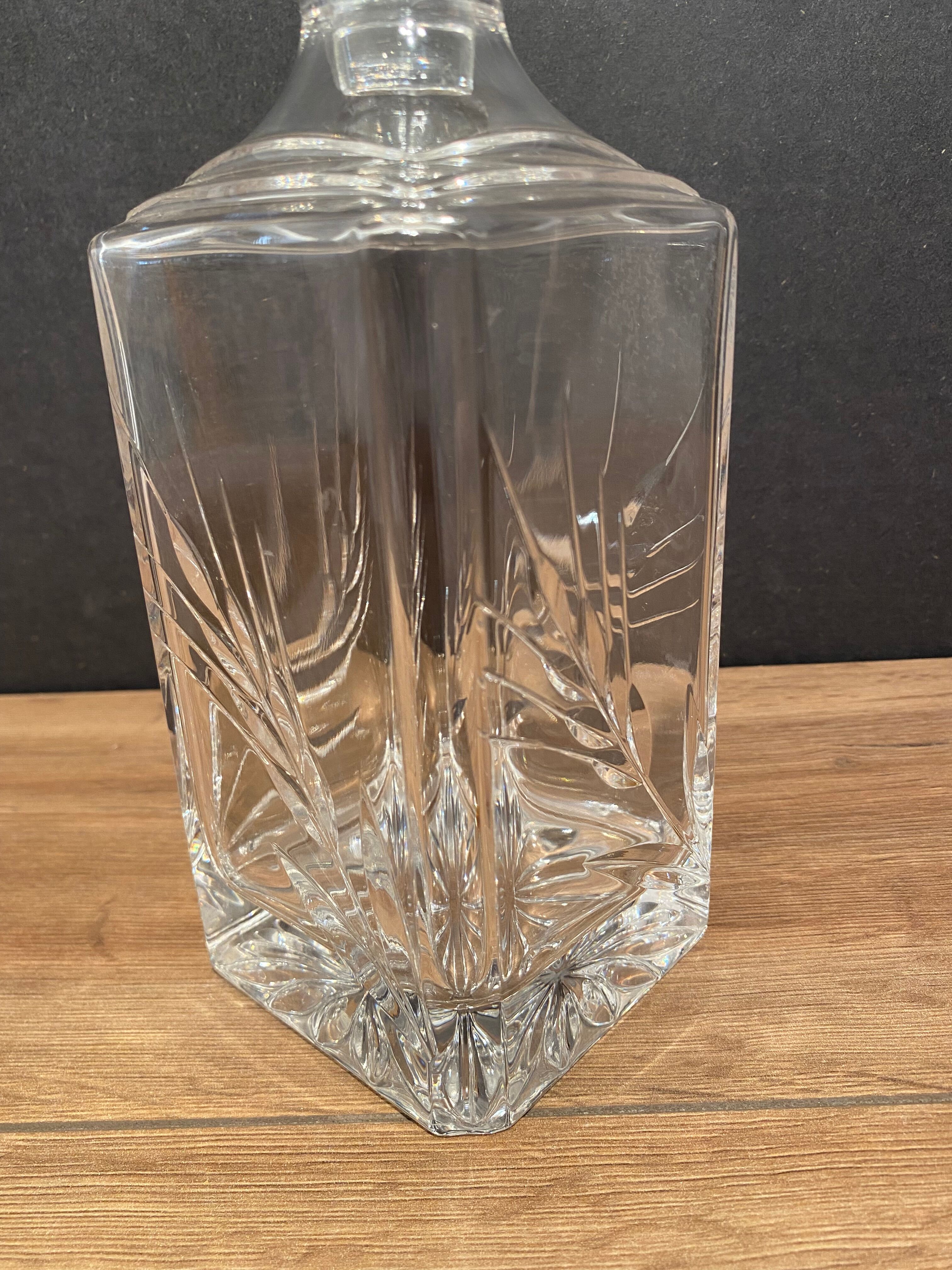 Carafe à whisky en cristal taillé