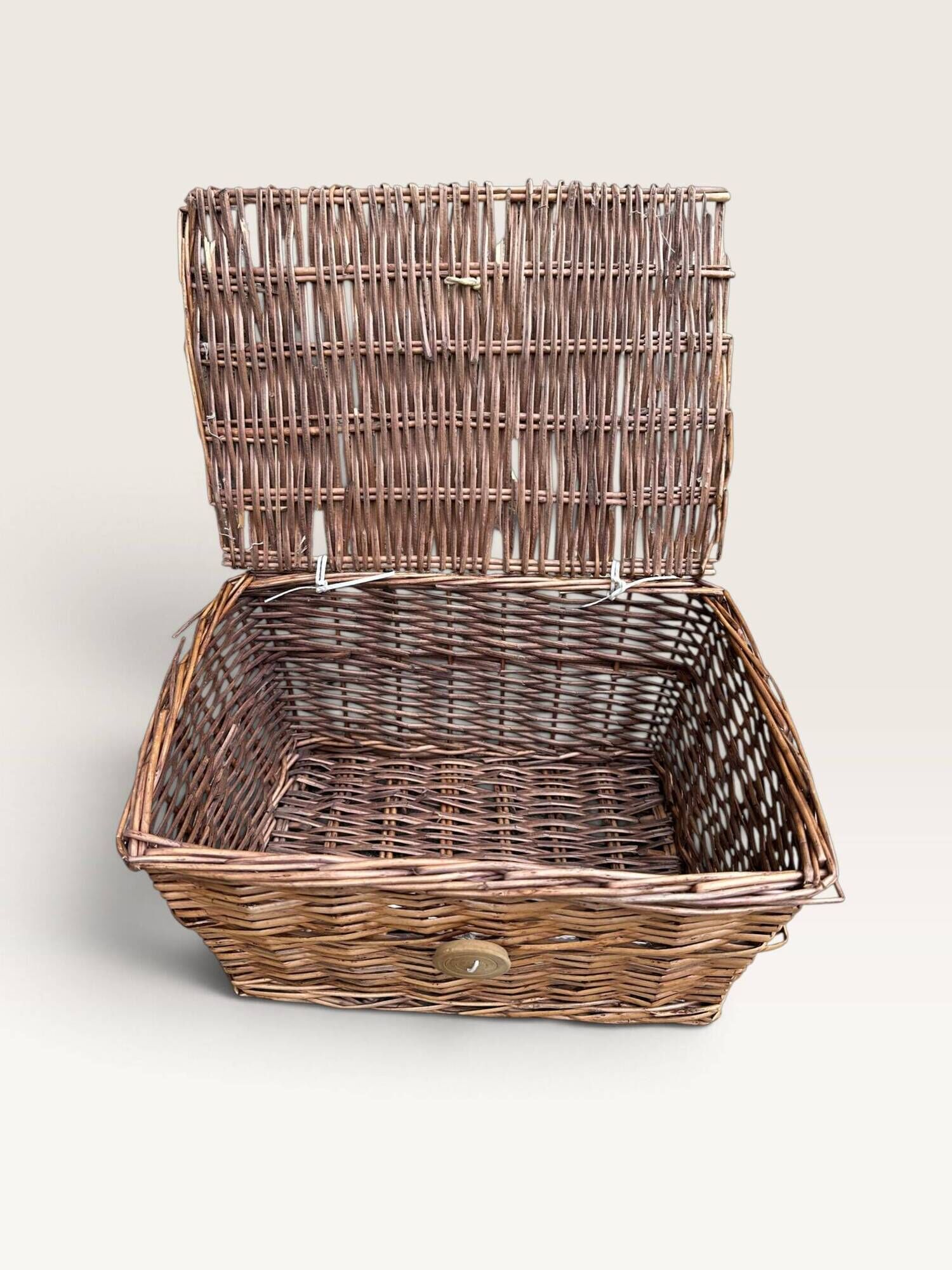 Panier à couvercle en osier