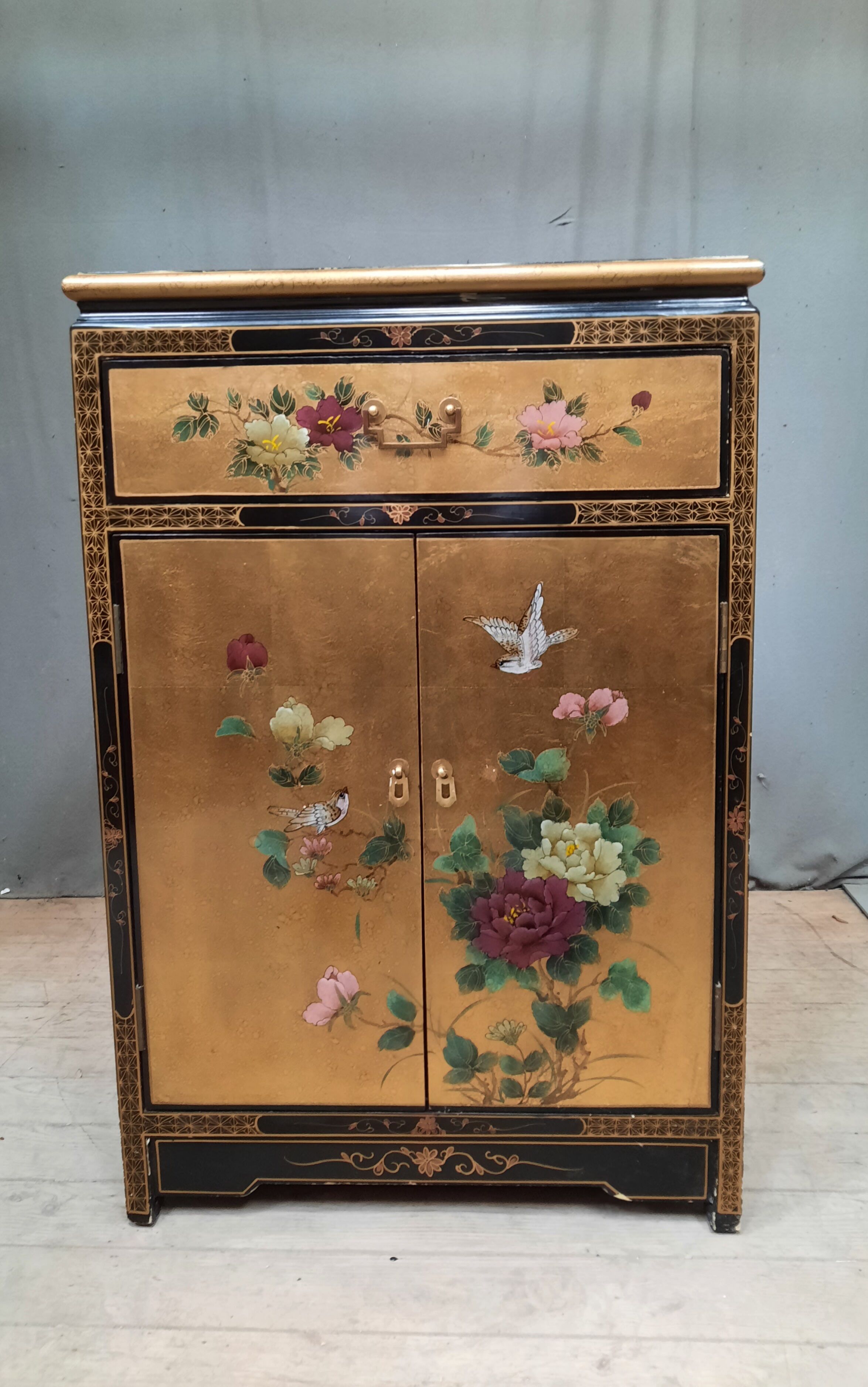Meuble d'appui chinois