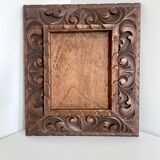 Cadre ancien sculpté à la main en bois de cèdre 21,5 cm x 19 cm