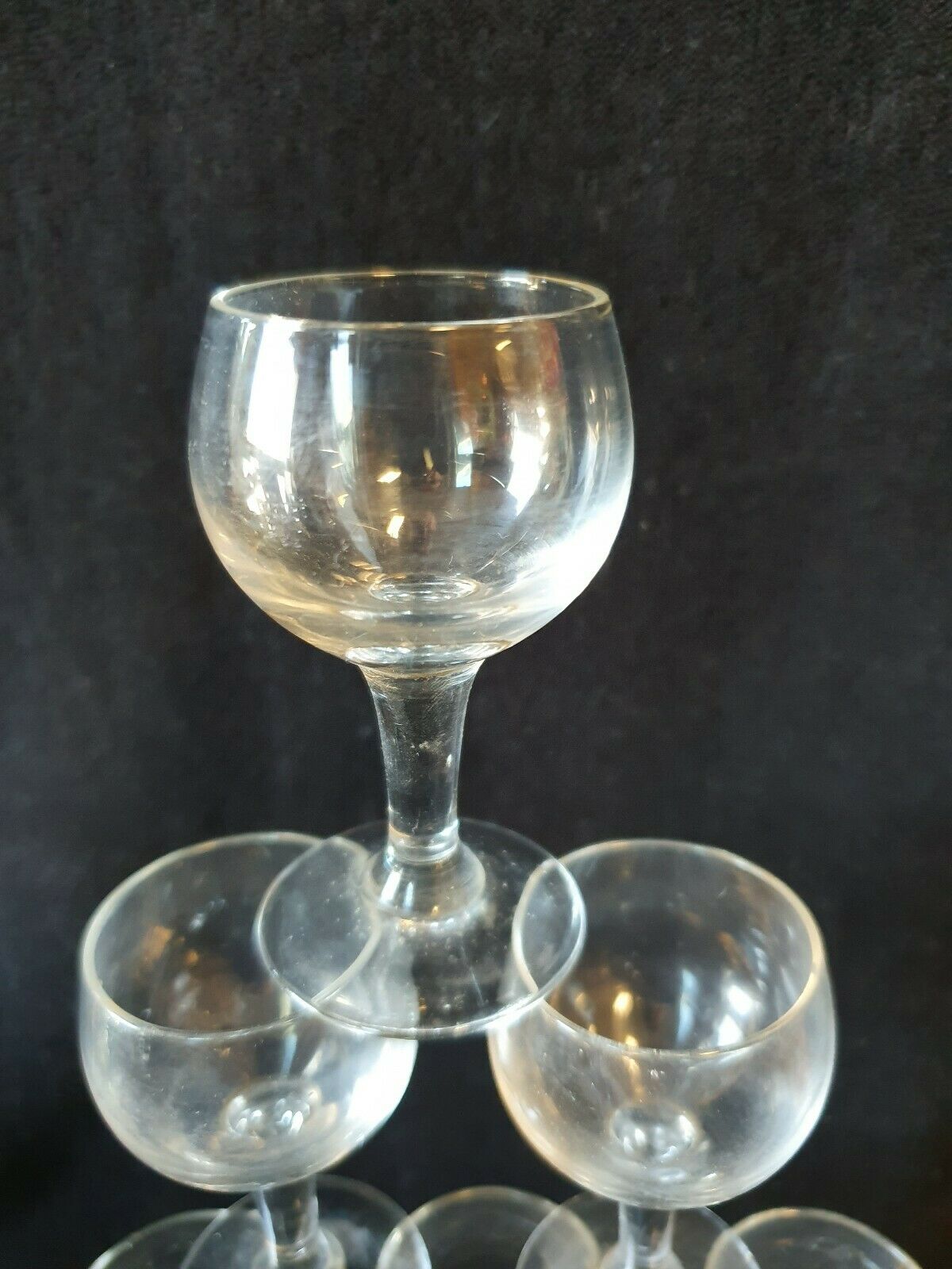 6 glass glass with glass feet