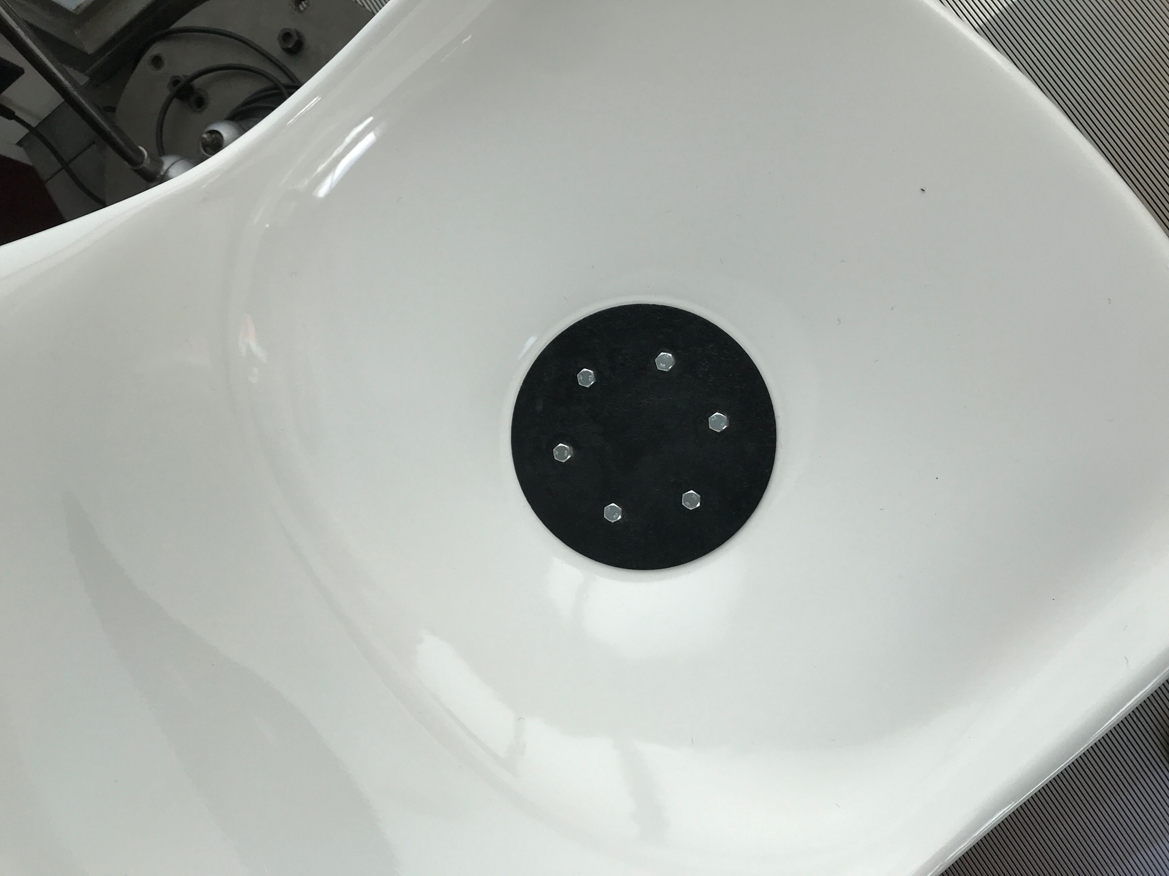 Tulip chair by Eero Saarinen for Knoll