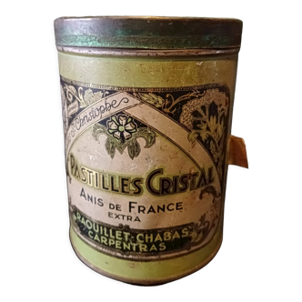 Boîte publicitaire en tôle lithographiée " Pastilles Cristal - Anis de France à Cartentras "