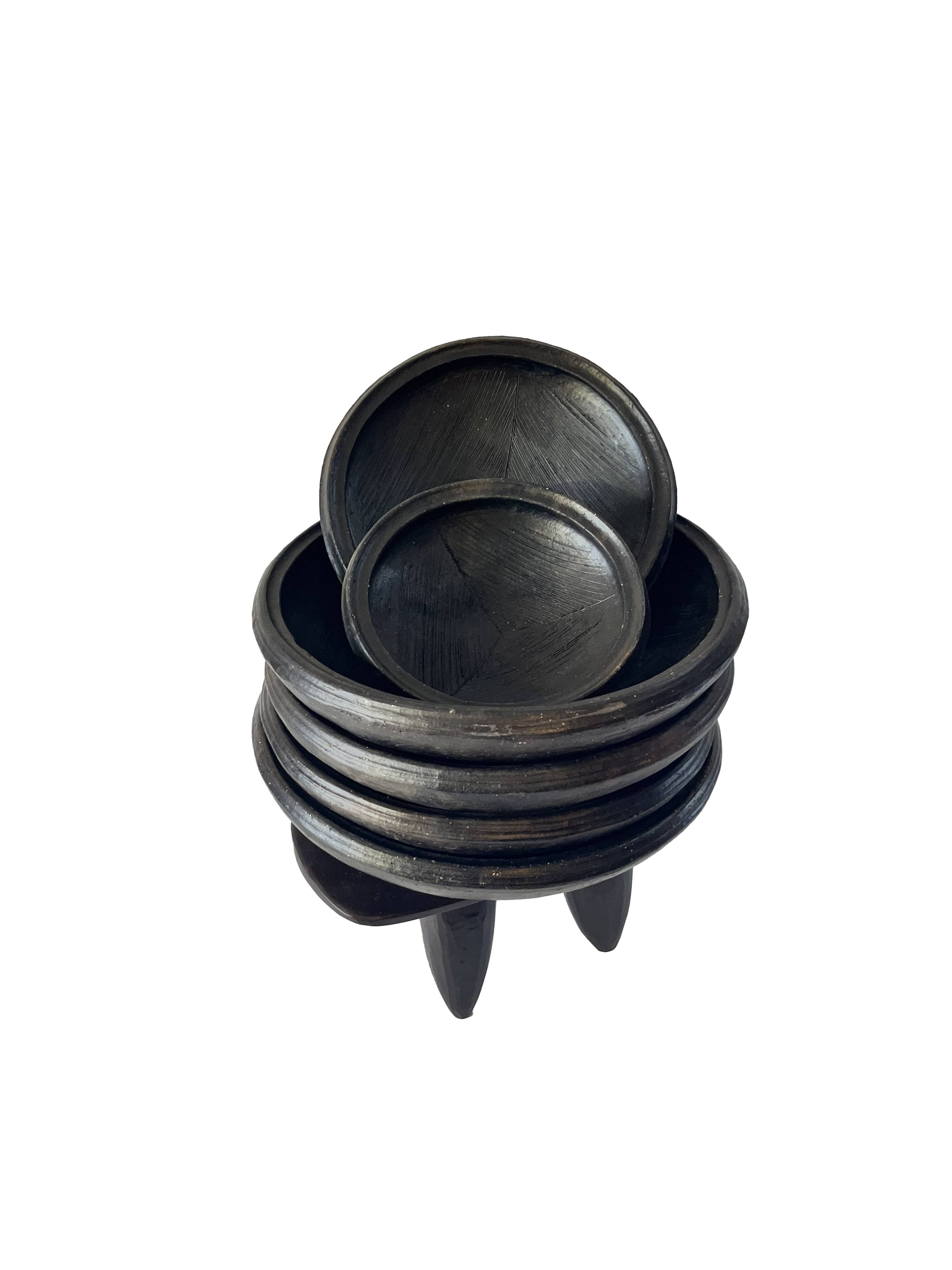 Set of "Kânâh" smoked terracotta dishes with ribbed interior | Ø 17-25-32-40 cm