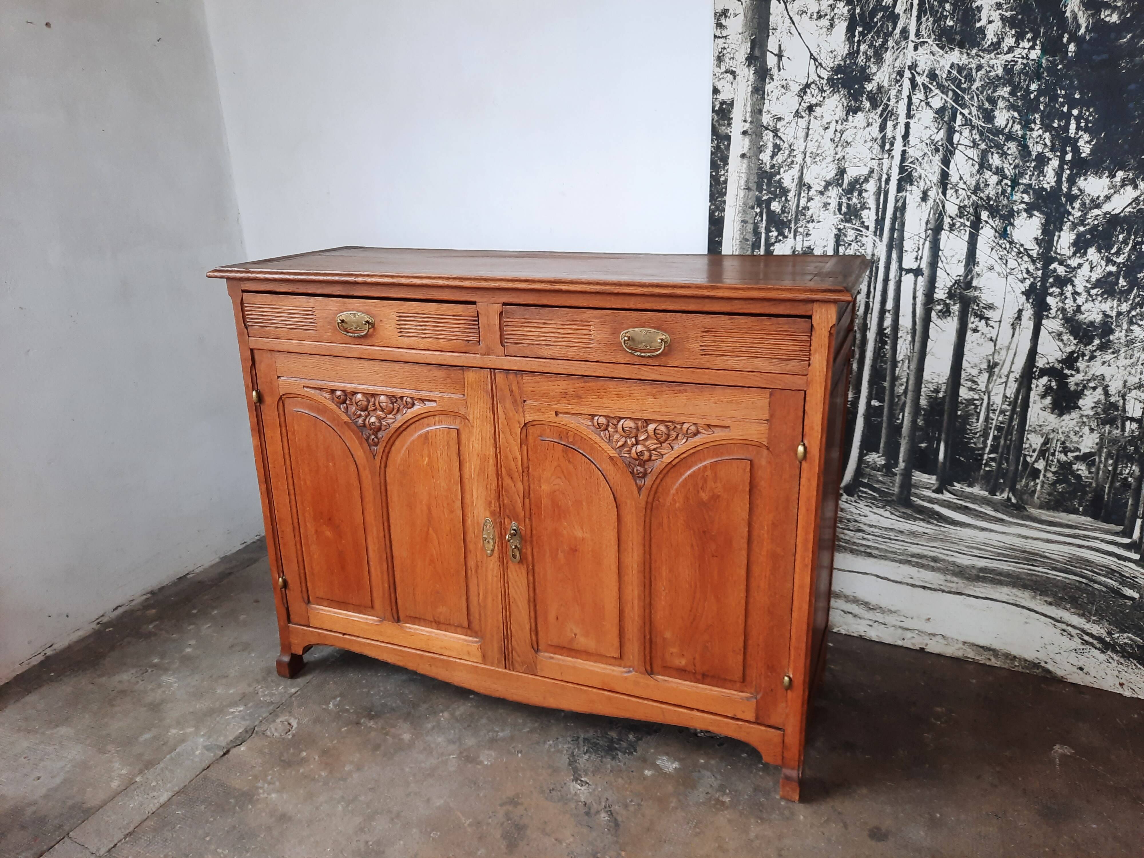 Parisian oak sideboard