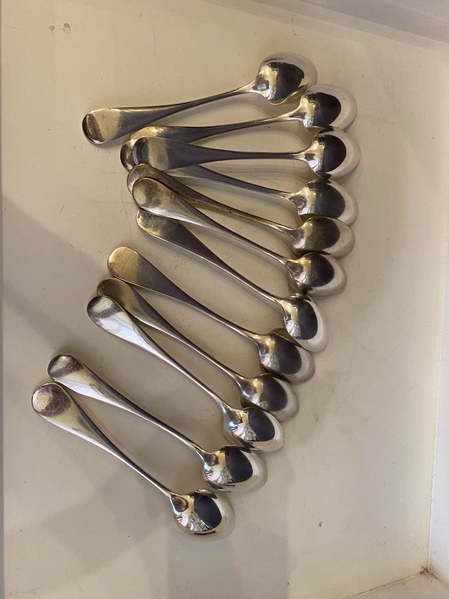 Set of 12 hollow spoons in silver metal uniplat model