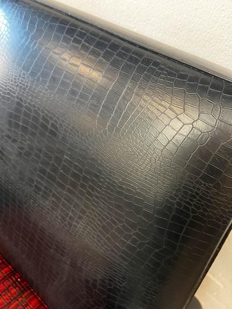 Set of 2 vintage black and red armchairs / armchairs / individual armchairs