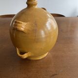 Oil jar called “conscience” in glazed terracotta