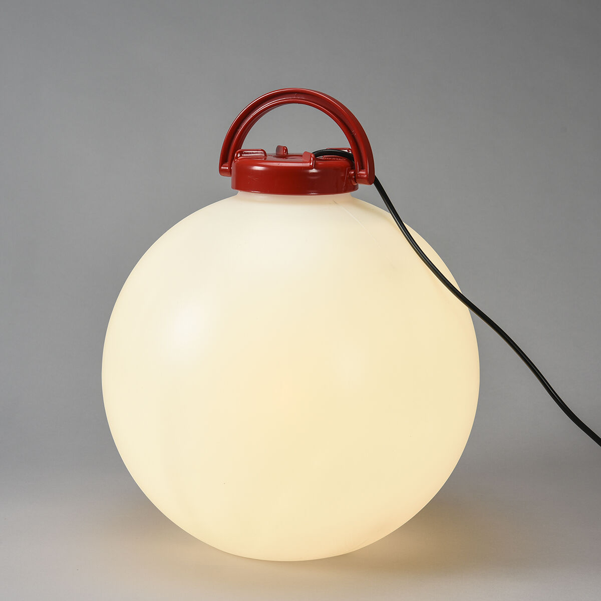 Tama outdoor/indoor lamp by Isao Hosoe, 1970s