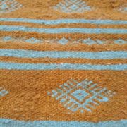 Tapis berbère marron et bleu 118 x 61 cm