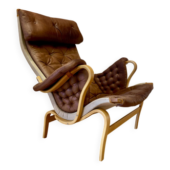 "Pernilla" armchair leather "Bruno Mathsson" 1960.