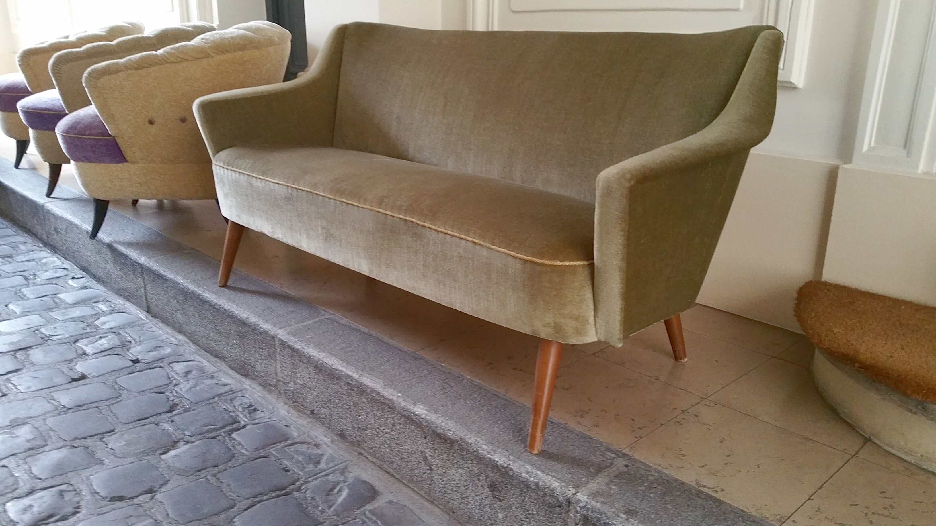 Canapé années 50 60 velour vert