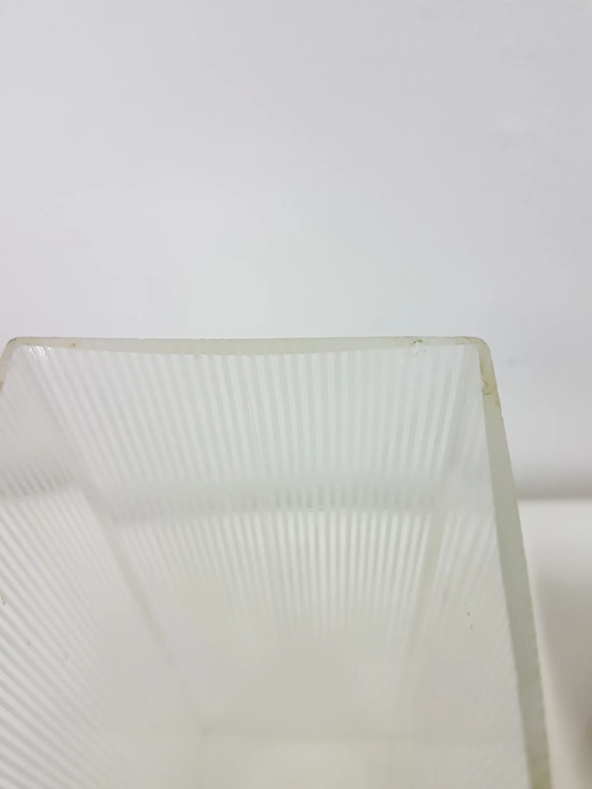 Support de bougie, teck brun, verre clair, Danemark, années 1960.