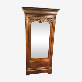 Armoire Louis Philippe en ronce de noyer