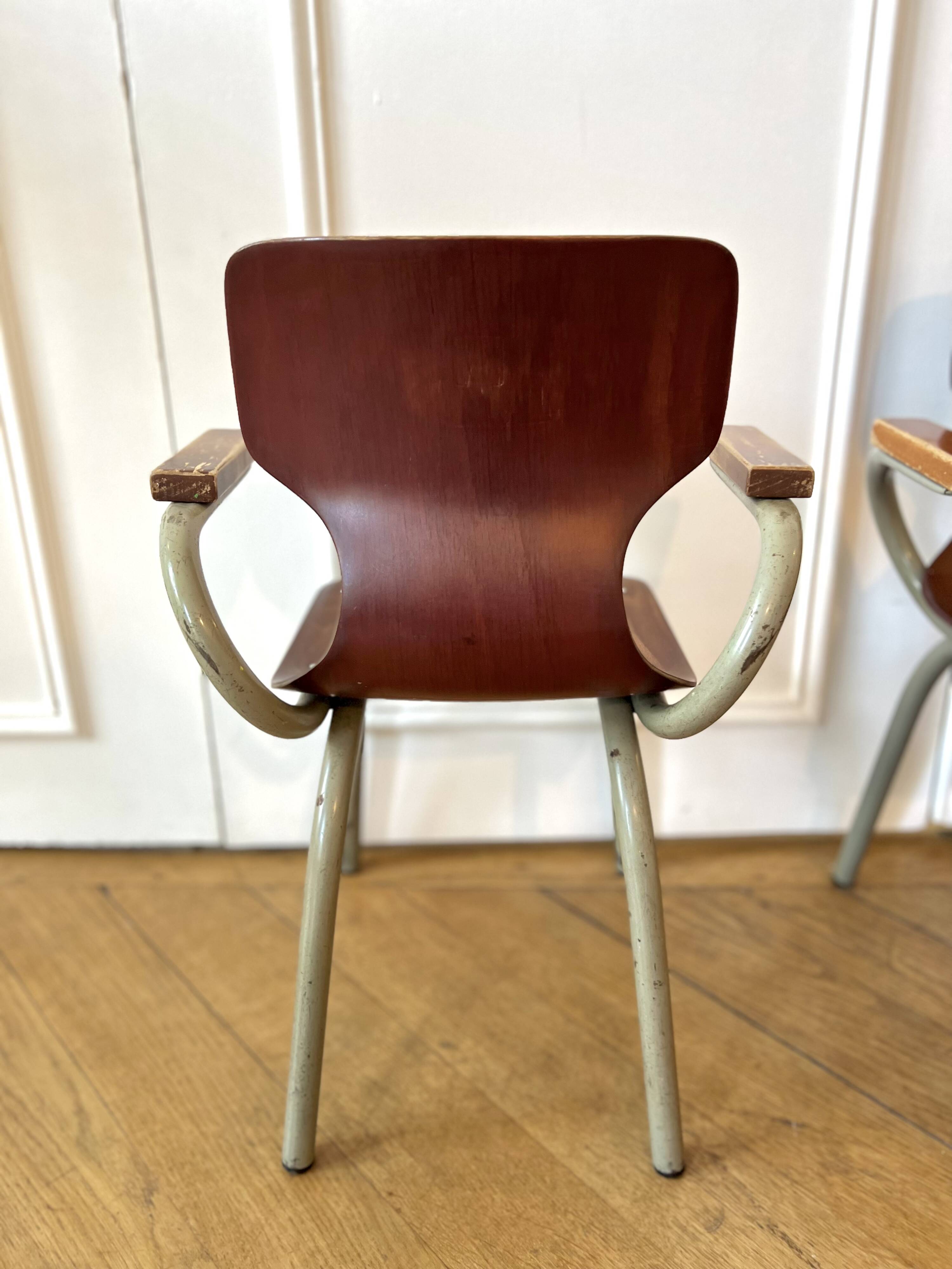 Chaise enfant design scandinave