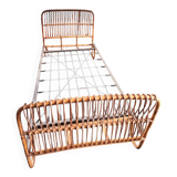 Lit enfant en rotin vintage