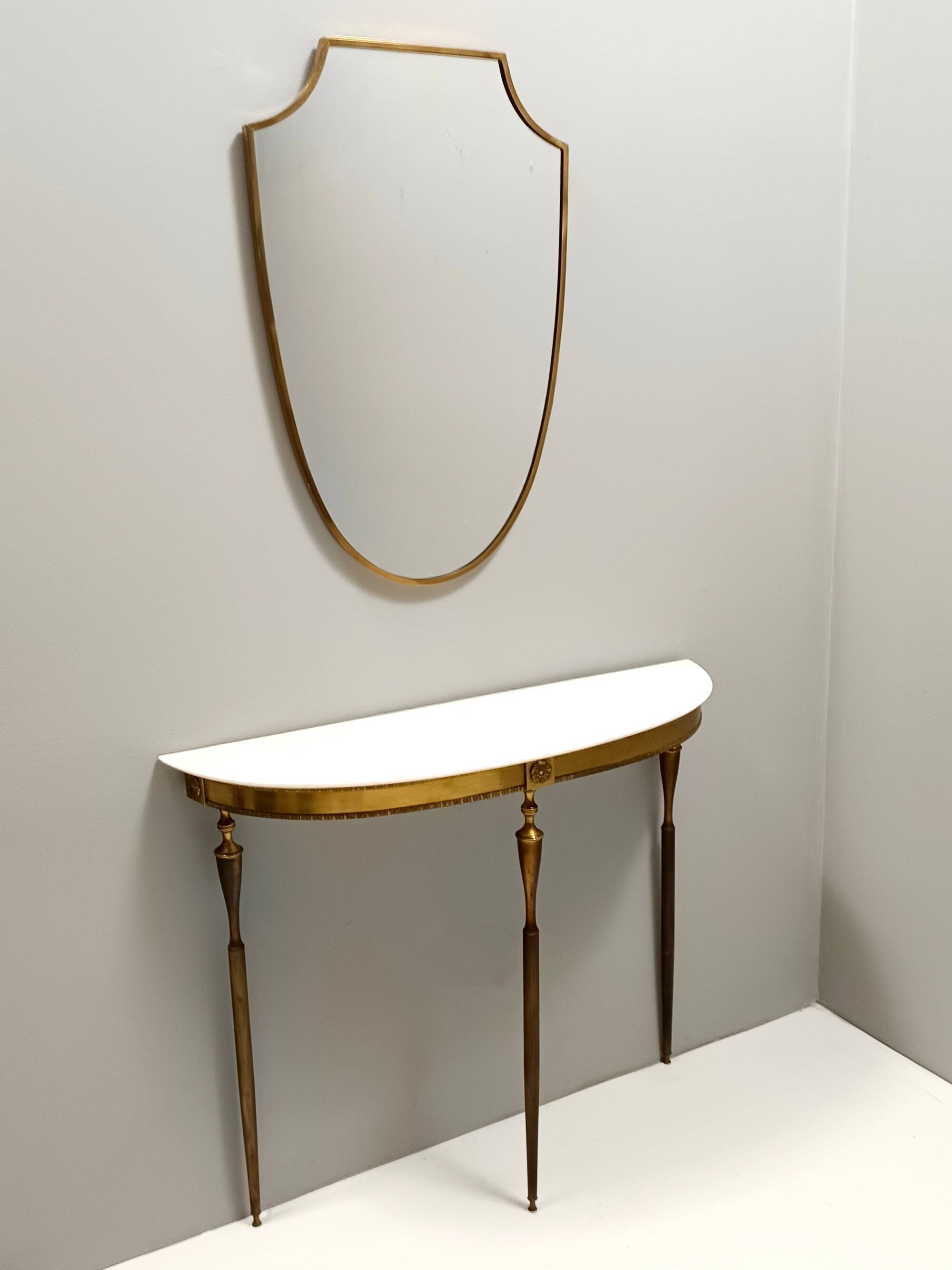 Mid-Century Modern Vintage Wall Mirror in Brass and Wood, Italy 1960s