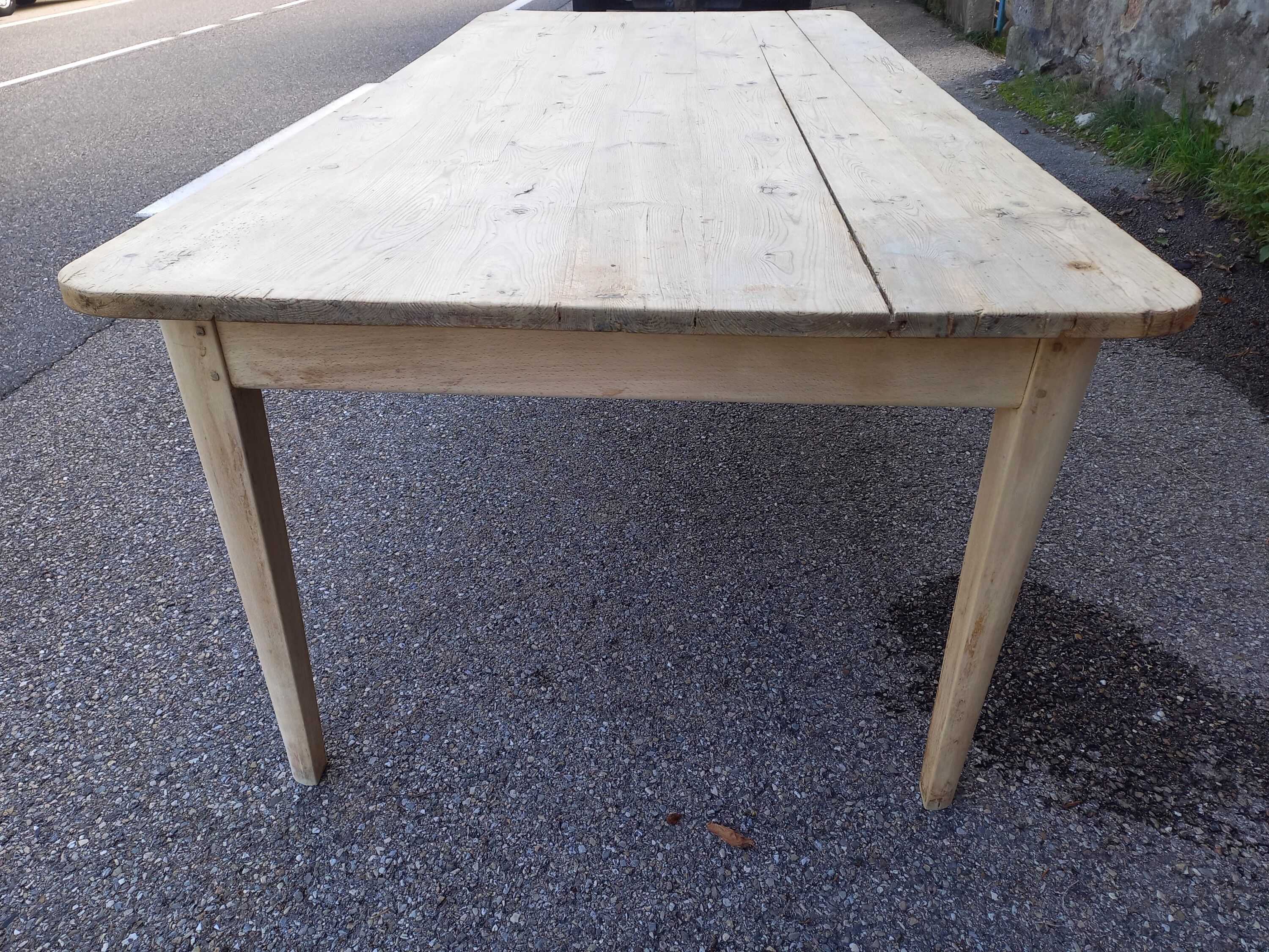 Farmhouse table