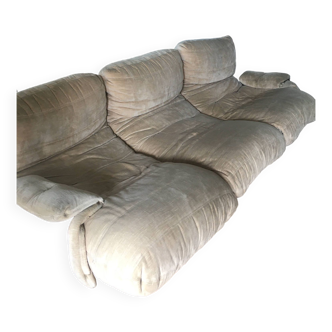 velvet sofa LIGNE ROSET Marsala