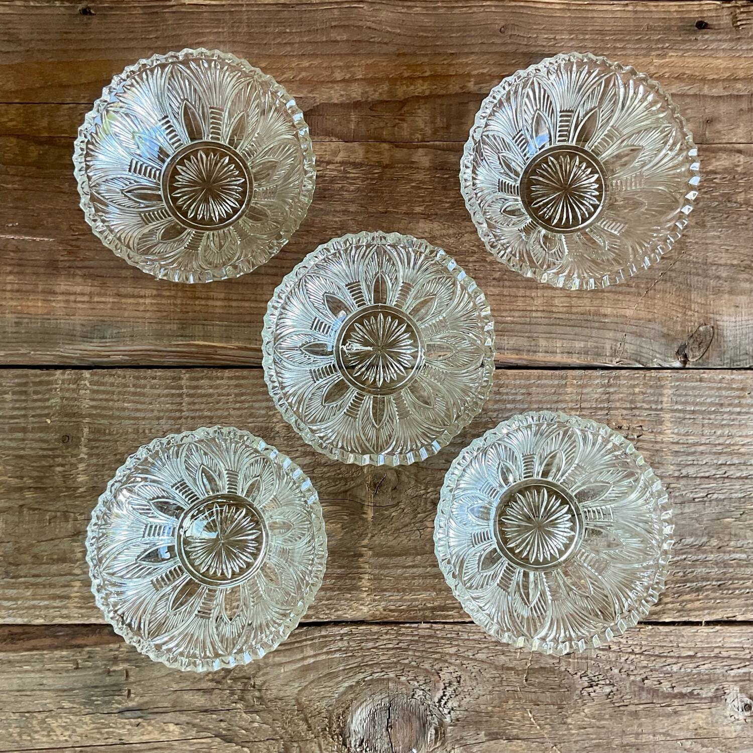 5 coupelles en verre ciselé vintage
