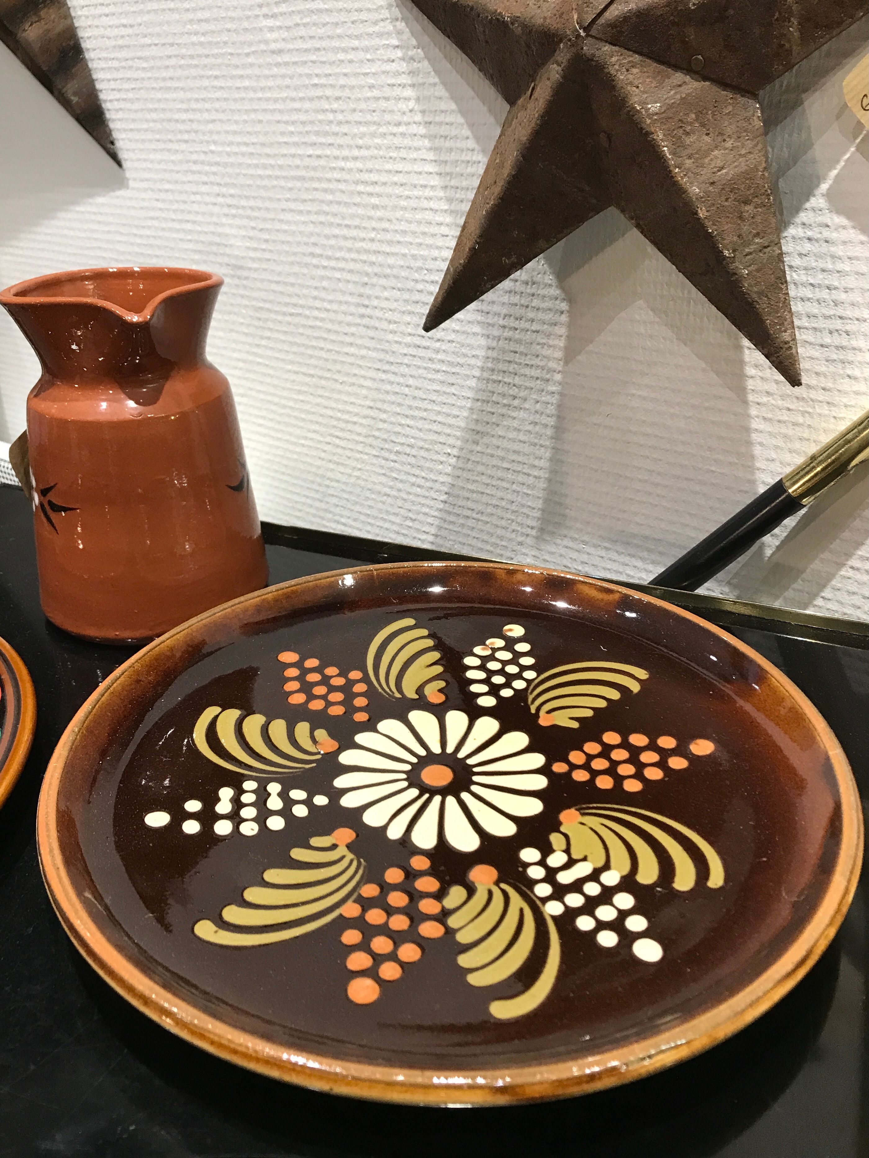 Plate presentation sandstone of Alsace