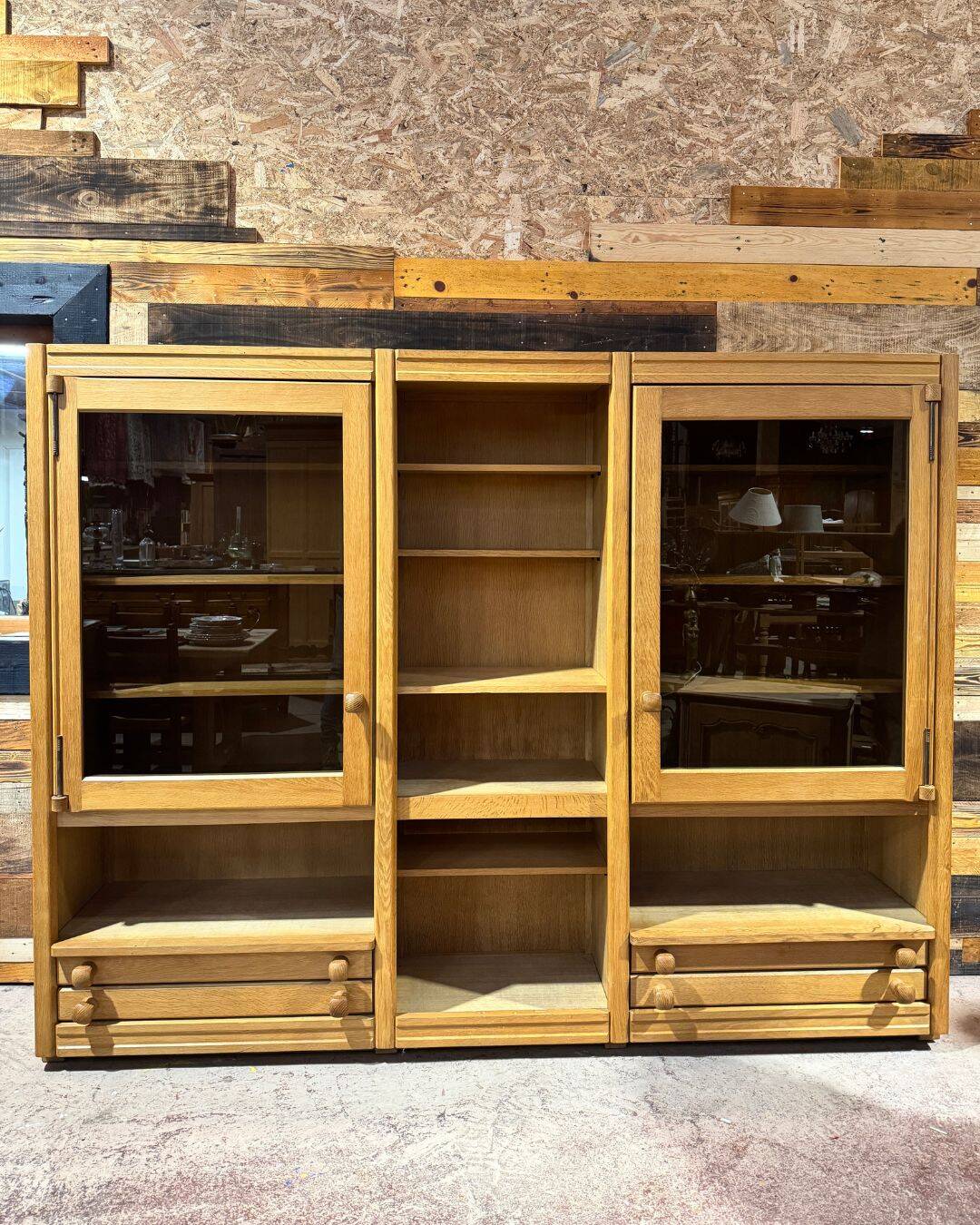 Guillerme & Chambron Library