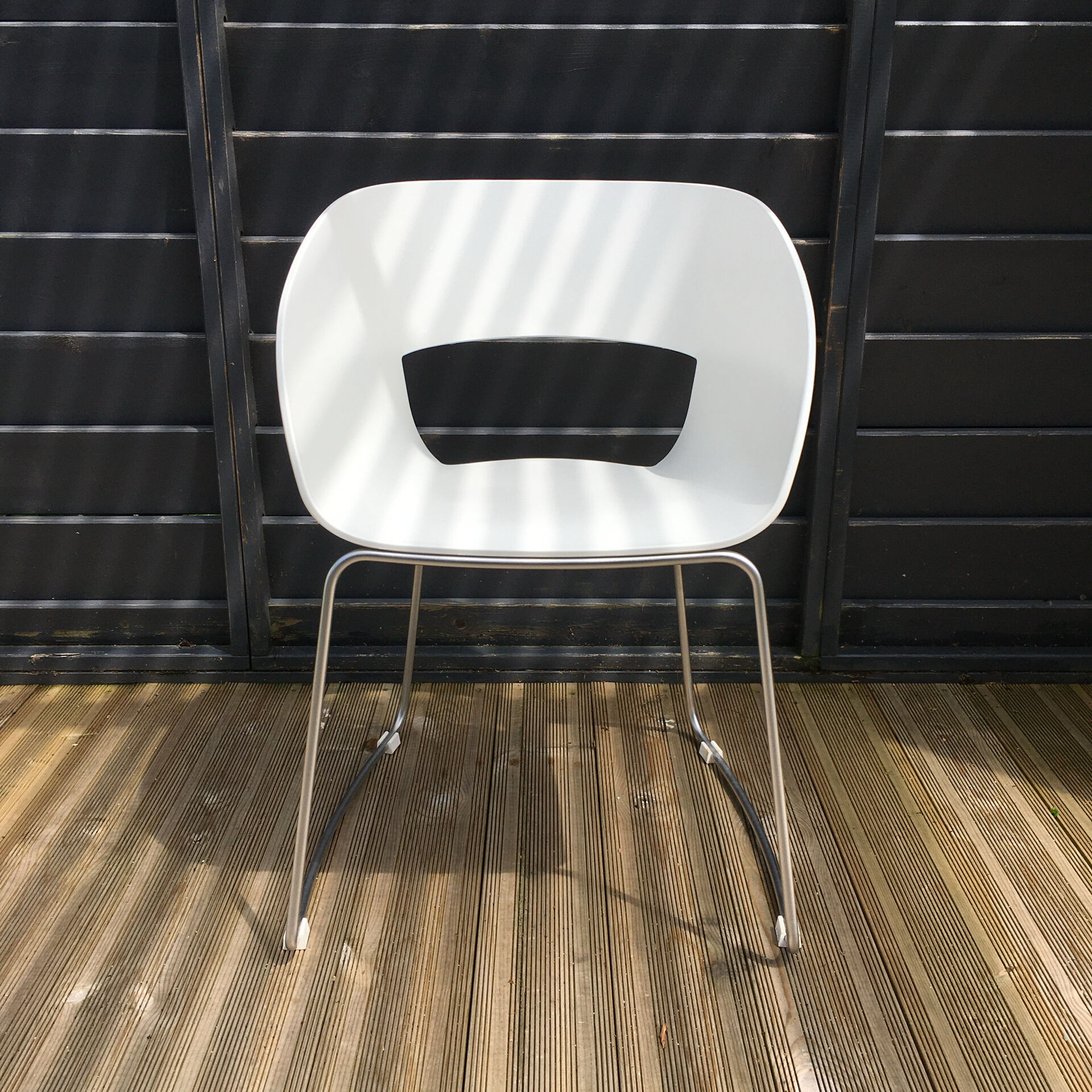 Set of 2 Tribû garden dining chairs
