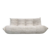 Canapé Togo en velours côtelé beige attribué à Michel Ducaroy pour Ligne Roset.