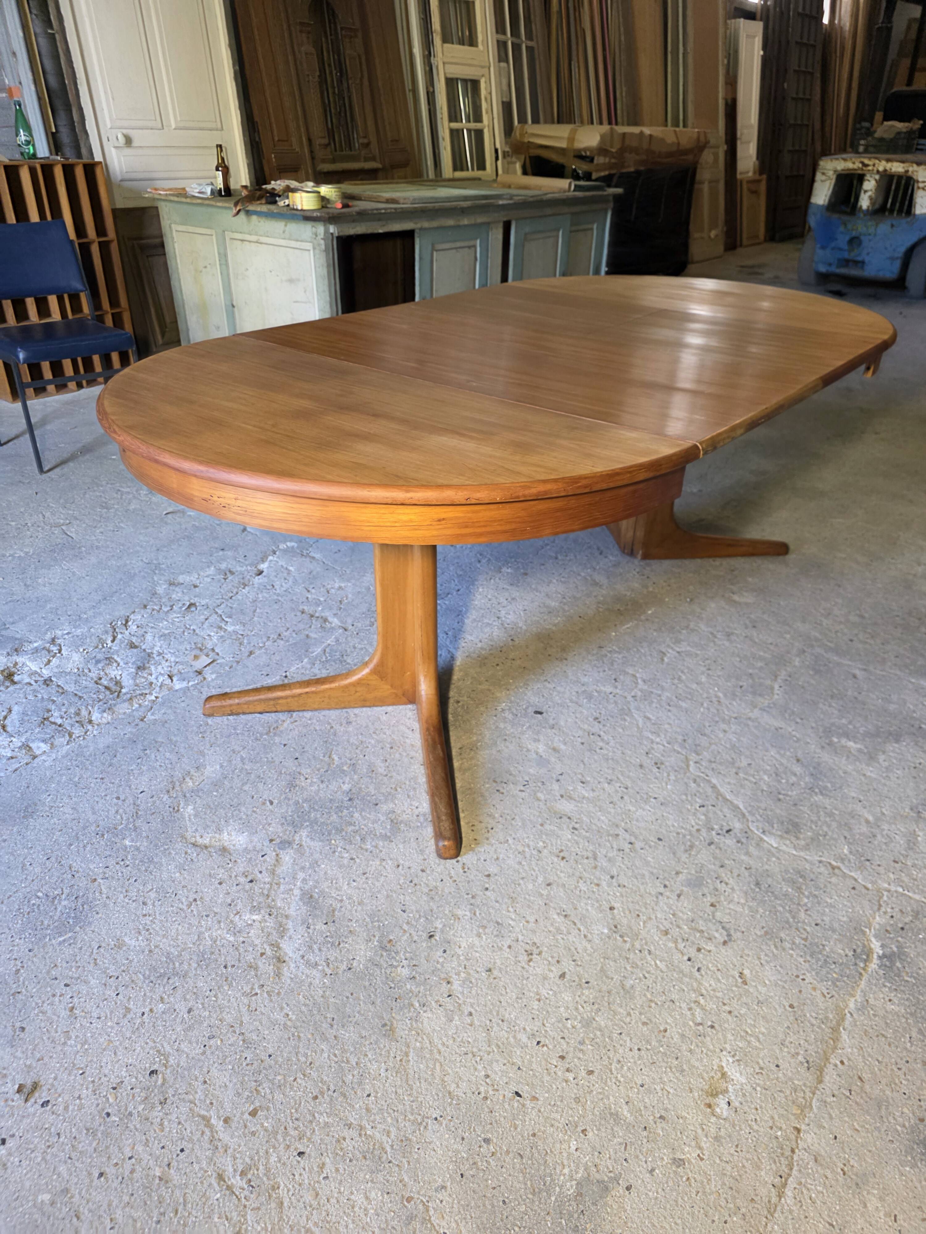 Table Baumann extensible en teck des années 60