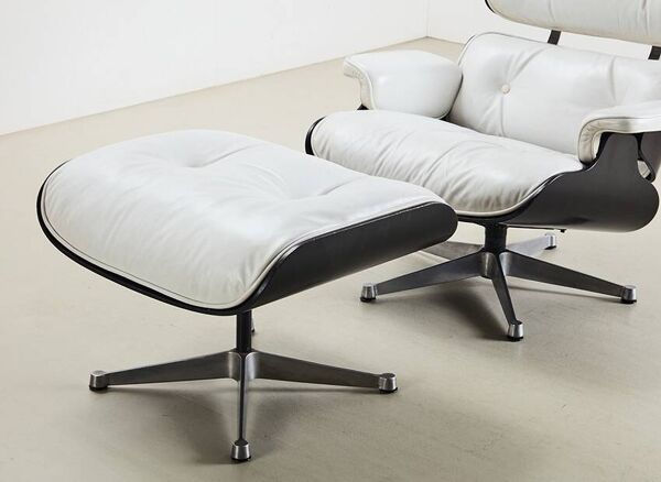 Fauteuil et repose-pieds Lounge Chair de Charles et Ray Eames par ICF pour Herman Miller années 60/70