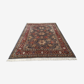 Persian carpet, isfahan in wool and silk