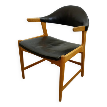 Fauteuil danois en chêne et cuir noir