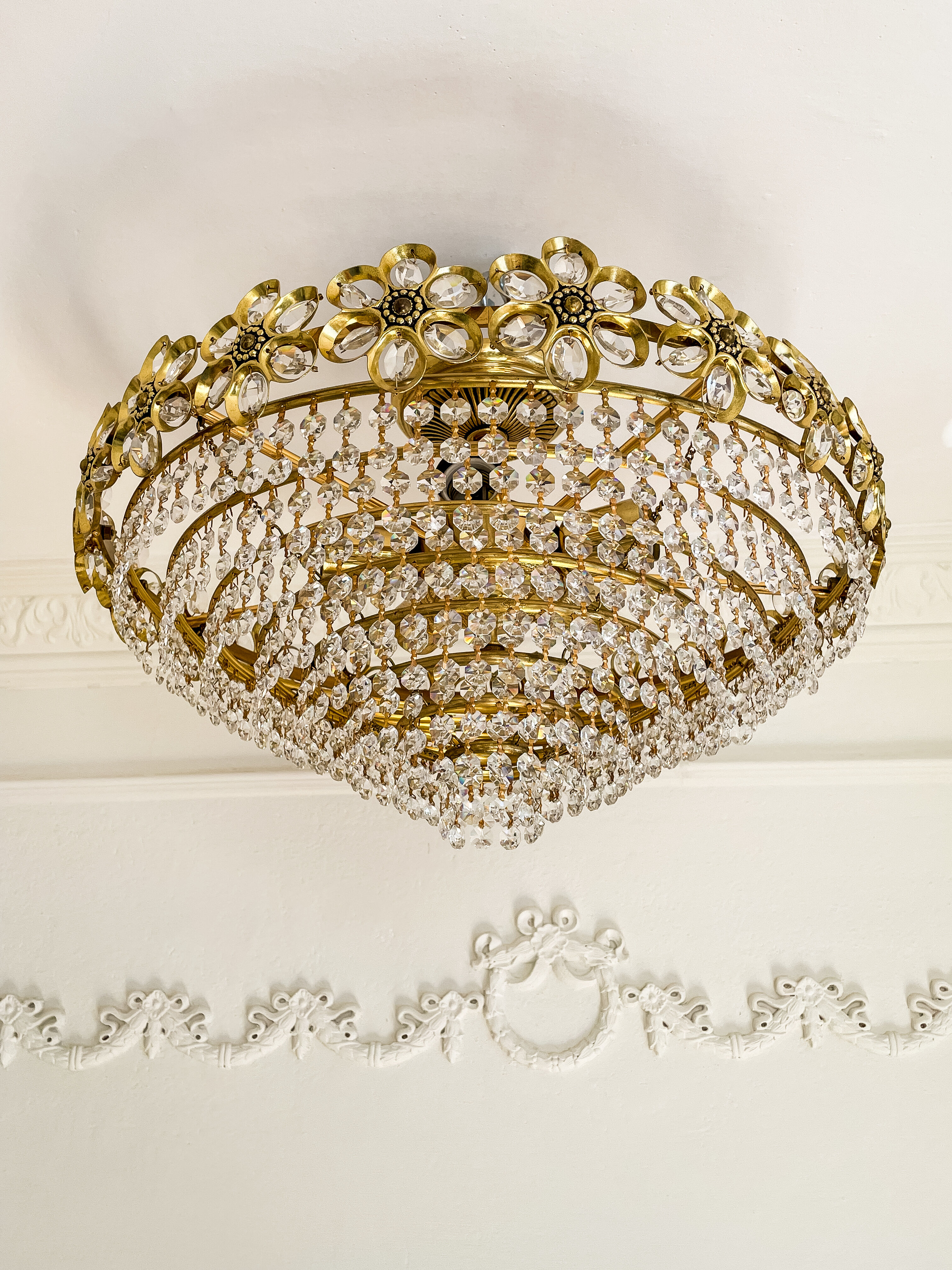 Crystal and solid brass ceiling chandelier, 5 lights, classic style.