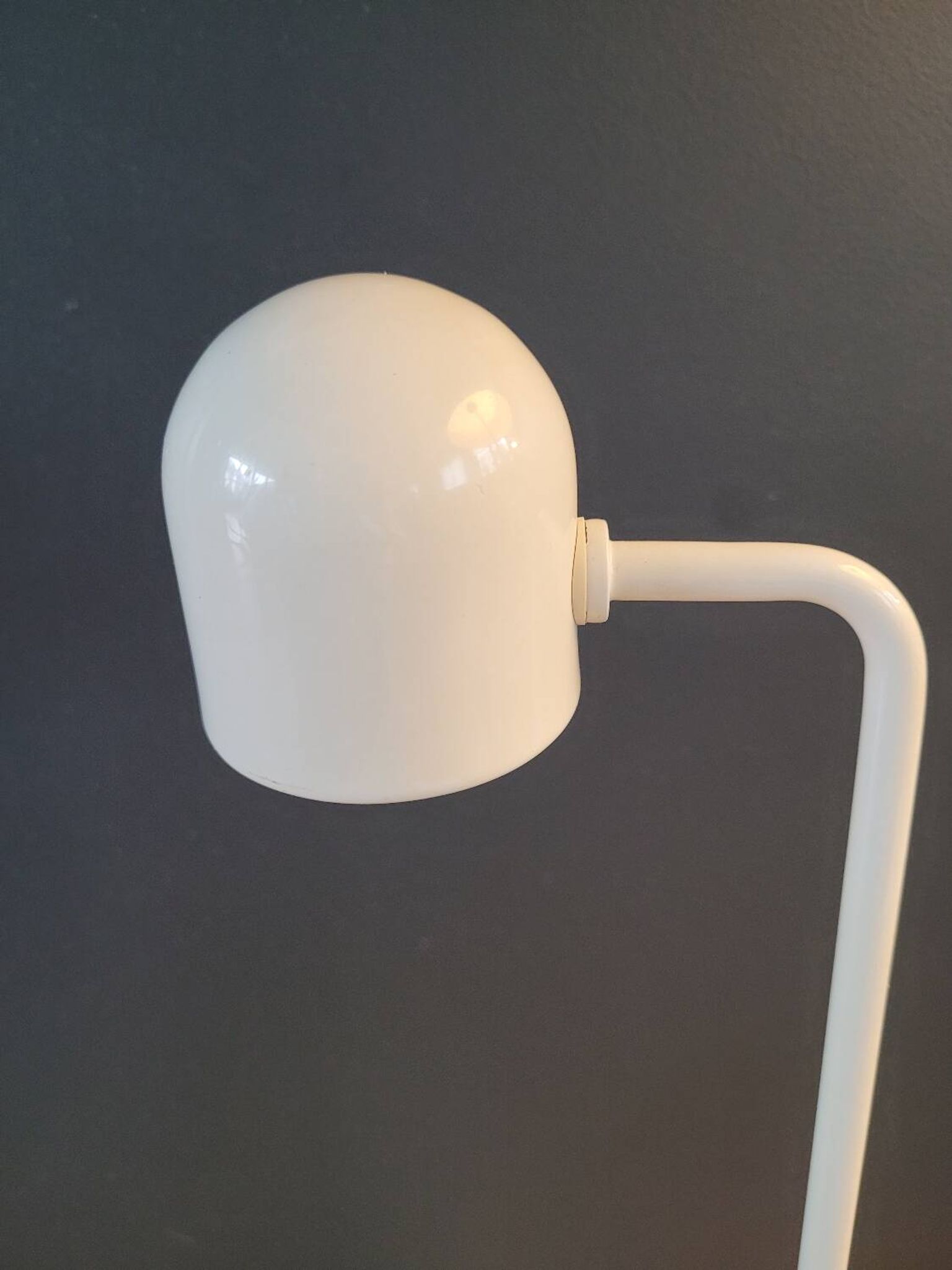 Lampe de bureau vintage articulée laquée blanc