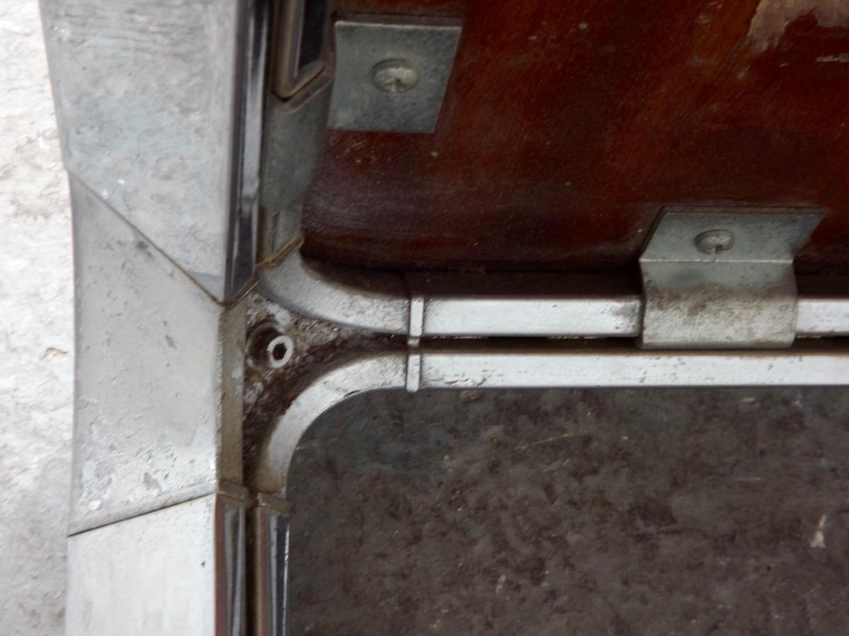 Table basse modèle Dassas de Pierre Paulin