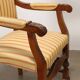 Fauteuils baroques anciens en noyer et tissu, Italie, XVII-XVIII siècle