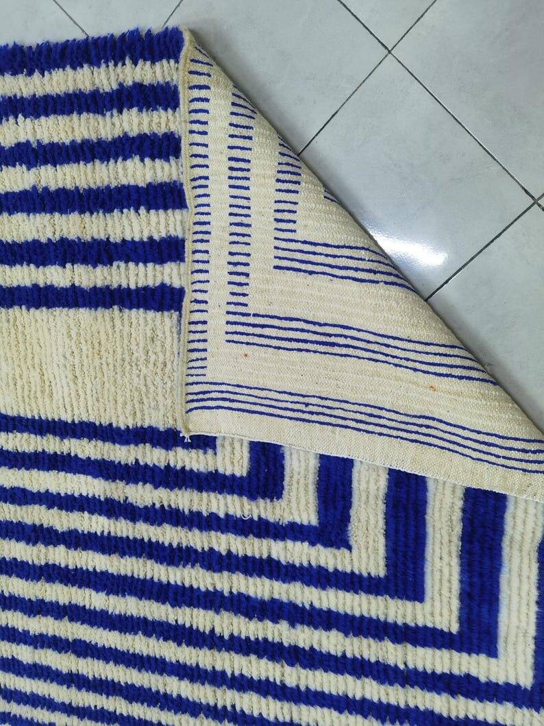 Pure wool rug 2/2.5 m