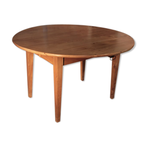 table ovale en frêne