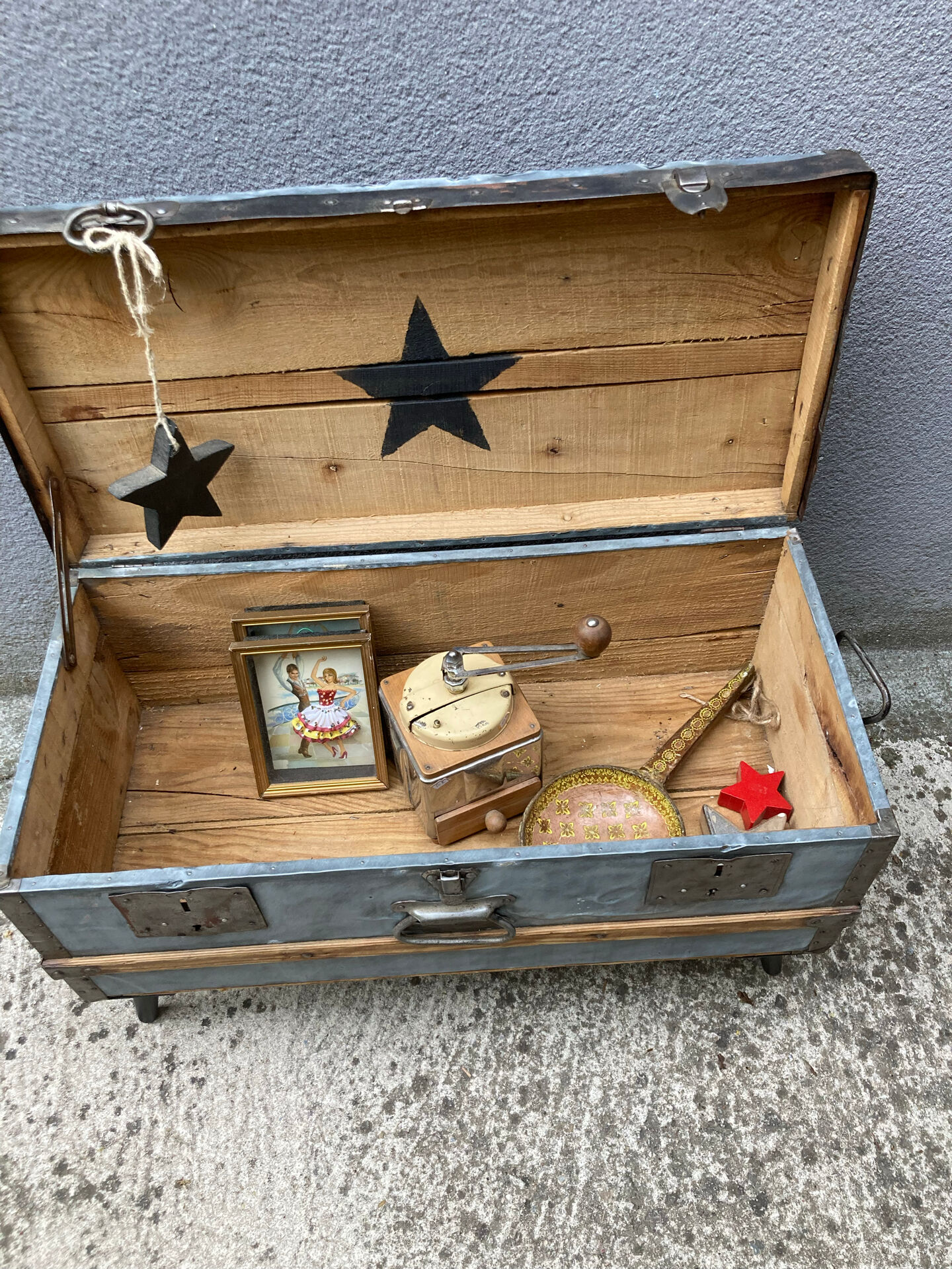 Old zinc trunk with legs, industrial console